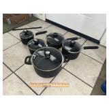 Set of Black Cookware (5 Pc)