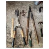 Hedge Trimmers & Pruner Loppers + Scratcher