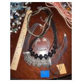 (4) Necklaces in Grp