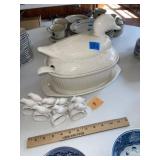 Duck Soup Dish W Napkin Rings