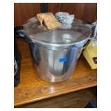 New Pressure Cooker