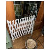 Gate ~ Tomatoe Basket