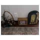 Pictures & Decor in Group