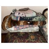 (5) Throw Blankets