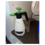 1/2 Gallon Sprayer