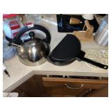 Stainless Water Kettle & Omlette Pan