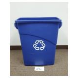Rubbermaid Slim Jim Recycling Container