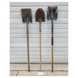 3 Shovels