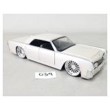 Jada Toys 1963 Lincoln Continental Model Car