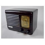 Vintage Emerson tabletop radio from 1939 or 40