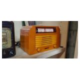 Vintage orange DeWald A-502 Catalin radio 1940s