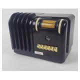 Vintage 1939 Montgomery Ward Airline radio