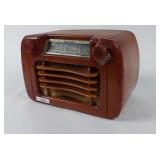Vintage Sentinel Model 284 "Wavy Grille" radio