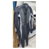 Billabong Wet Suit with Boots, Gloves, and Socks
