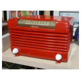 Vintage Montgomery Ward Airline radio - Bakelite