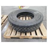 Michelin 11R 22.5 tire