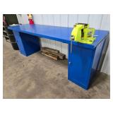Work bench w/ vise