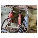 3 hydraulic cylinders
