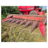 International 1083 corn head