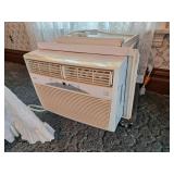 Window air conditioner