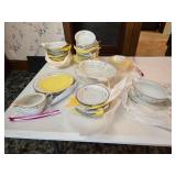 Vintage Floral Fine China Dinnerware