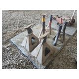 Jack stands
