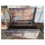 Chest tool box