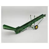 John Deere elevator