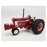 Farmall 706 Pulling Tractor