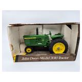 John Deere 3010