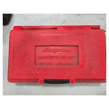 Snap-on magnetic bit set