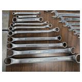 Double box-end wrenches
