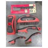 Snap-on brush set