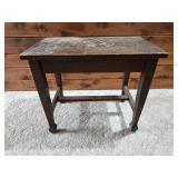 Piano bench
