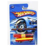 2006 Hot Wheels Oscar Mayer Weinermobile