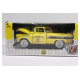 M2 1/24 Mooneyes 1958 Chevy Apache Cameo Truck