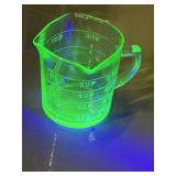 Kelloggï¿½s Uranium Green Glass Measuring Cup
