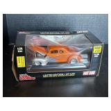 1/24 Racing Champions 40 Ford Coupe