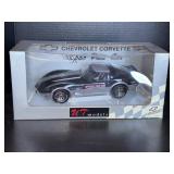 1/18 UT Models 1978 Indy 500 Pace Car - Corvette