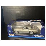1/18 Maisto - 65 Chevy Corvette