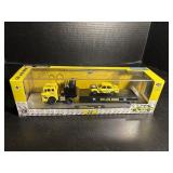 M2 Machines 57 Mack Hauler Truck / 69 Datsun