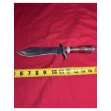 Bowie Style Hunting Knife