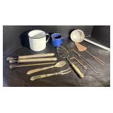 Assorted Vintage Kitchenware Lot