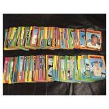 (180) 1975 Topps Baseball Cards Lot