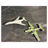 (2) Vintage Maisto Diecast Jet / Bomber Lot