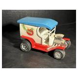 Vintage Tonka Apple Peeler Delivery Truck Toy