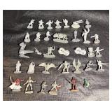 (34) 1980s Grenadier Pewter Figures Lot