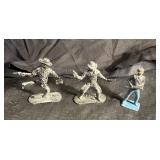 Antique Lead LONE STAR / Soldier Toy Lot - England