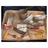 Assorted Vintage Kitchenware Collectibles Lot