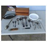 Assorted Kitchen Items